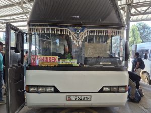 Bus z Ałmatów do Biszkeku Bus z Ałmatów do Biszkeku