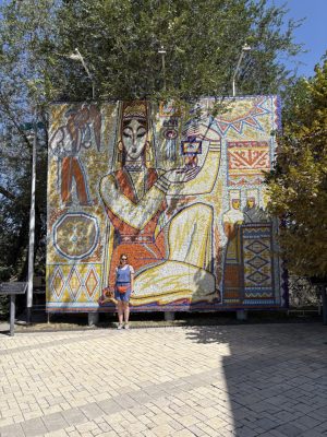 Mural na wzgórzu Kok Tobe Mural na wzgórzu Kok Tobe
