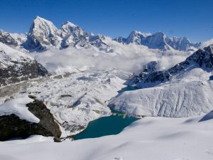 Widok na jezioro Gokyo z Gokyo Ri Widok na jezioro Gokyo z Gokyo Ri